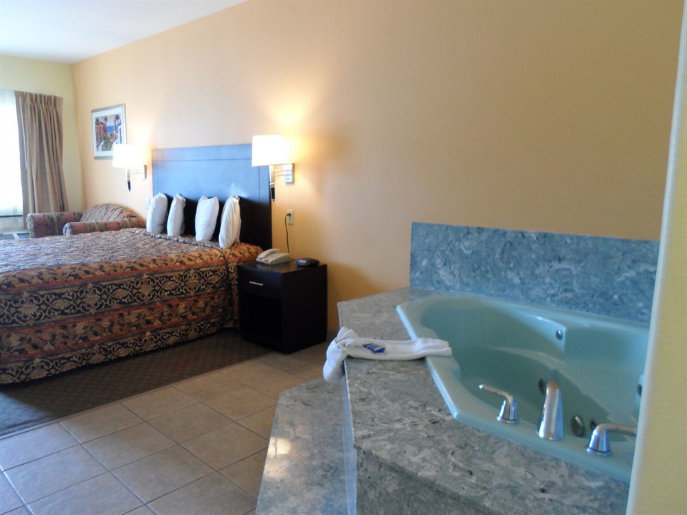 Quality Inn Brownsville Exterior photo
